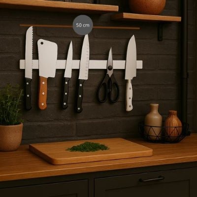 barre aimantée pour couteaux collée mur avec ciseaux couteaux