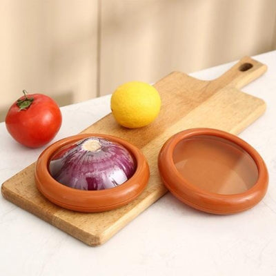 Boite de conservation alimentaire planche sur plan de travaille 