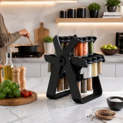 carrousel pour epices noir installé dans un décor culinaire lumineux