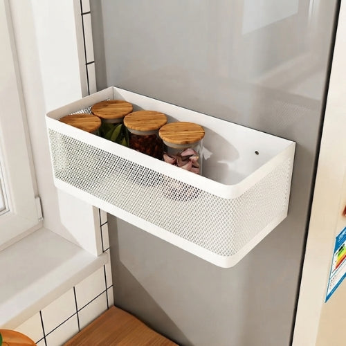 étagère murale cuisine panier blanc allongé contenant plusieurs bocaux