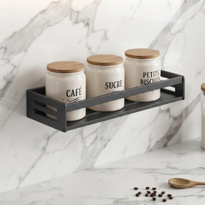 etageres murales cuisine supportant trois pots à provision en céramique
