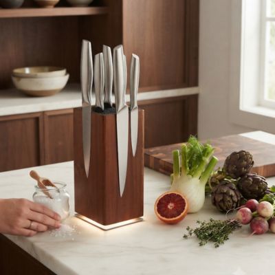 légumes fruits sur plan travail porte couteaux cuisine proche