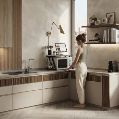 micro onde etagere dessus tablette femme regarde recette