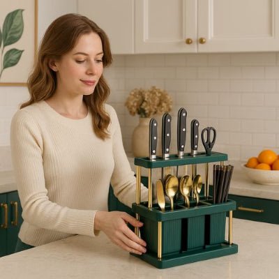 dame dépose rangement pour couverts cuisine chic