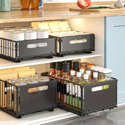 Rangement optimal pour placard de cuisine avec tiroir coulissant 